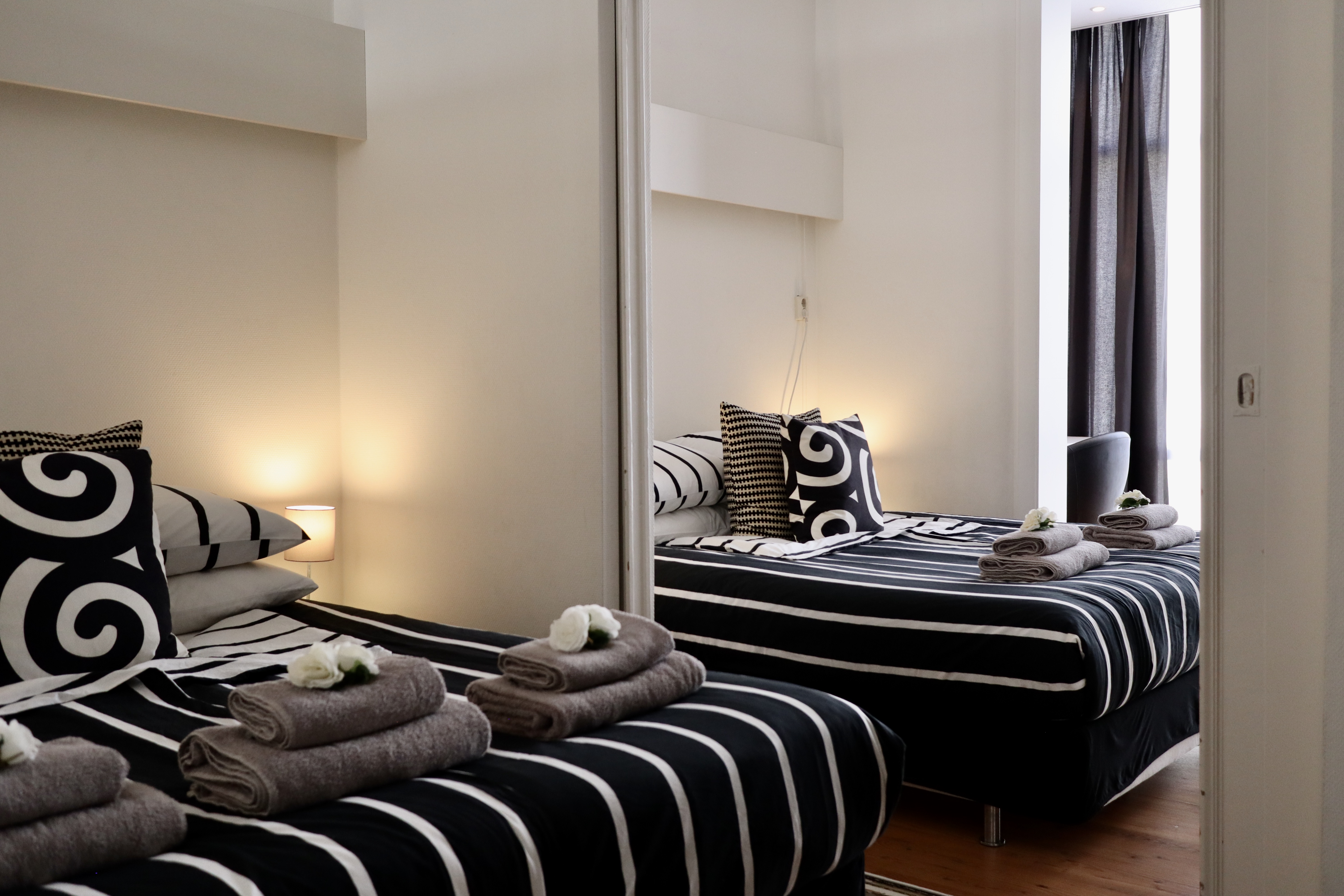 Book Two Bedroom Apartments Amsterdam